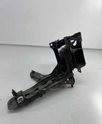 BMW 6 F12 F13 Headlight/headlamp mounting bracket 7211519