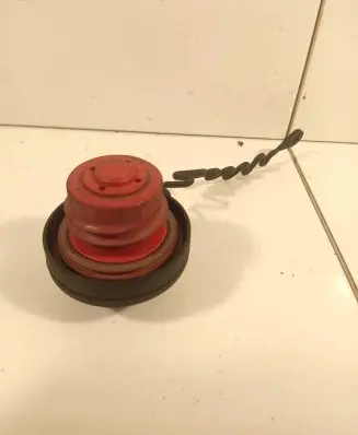 Volvo S80 Fuel tank filler cap 