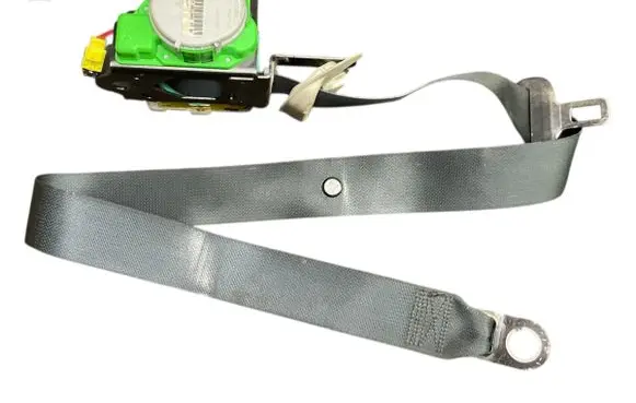 Toyota Auris 150 Front seatbelt 7322002120 3063559