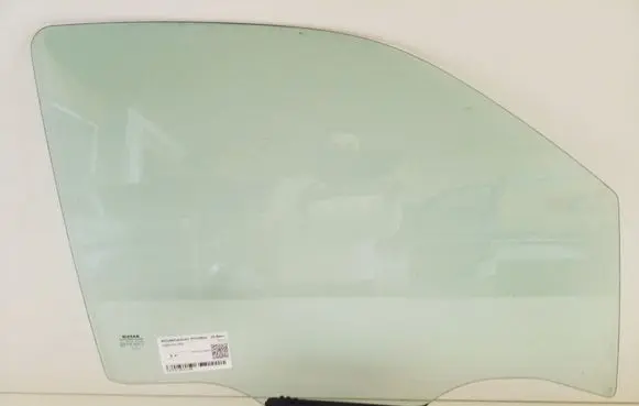 Nissan Pathfinder R51 Front door window/glass (coupe) 