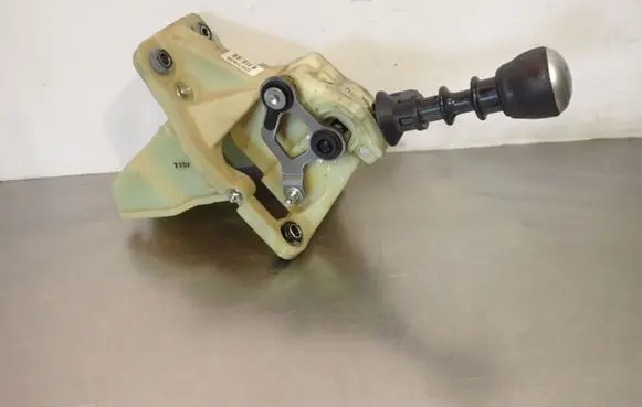 Hyundai Tucson JM Gear selector 