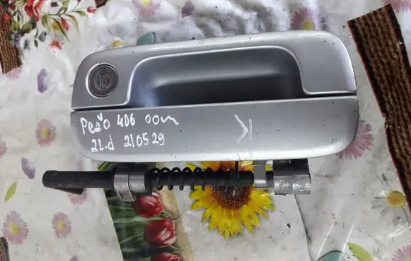 Peugeot 406 Front door exterior handle