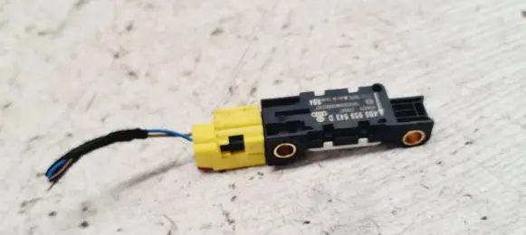 Audi A3 S3 8P Airbag deployment crash/impact sensor 4B0959643D 020429 270507