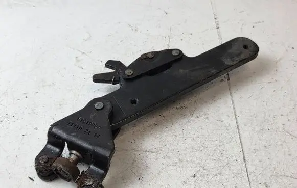 Fiat Doblo Sliding door lower roller guide/hinge 51919826 T171D2414
