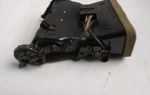 BMW 7 F01 F02 F03 F04 Cabin air duct channel 141218