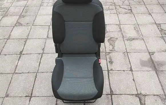Peugeot Partner Front passenger seat 8906TX