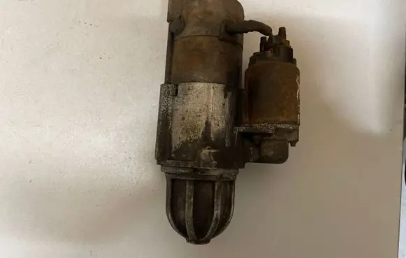 Opel Zafira B Starter motor 12564088
