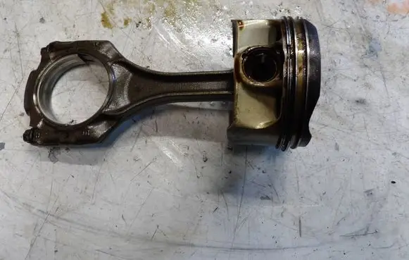 BMW 7 F01 F02 F03 F04 Connecting rod/conrod 7646892