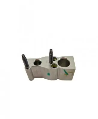 Opel Corsa F Air conditioning (A/C) expansion valve 090000003