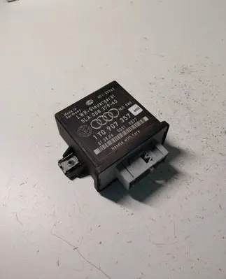 Skoda Octavia Mk2 (1Z) Light module LCM 1T0907357 00010877 5LA00837960