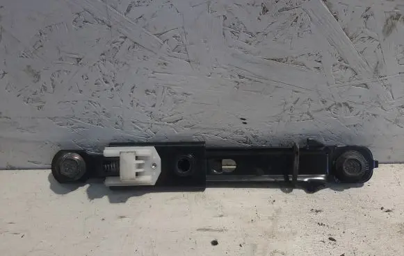 KIA Ceed Seat belt adjustment rail 6089651A