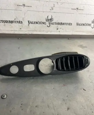 Peugeot 807 Dash center air vent grill 1488070077