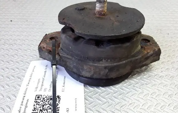 Volkswagen Transporter - Caravelle T4 Gearbox mount 701399201H