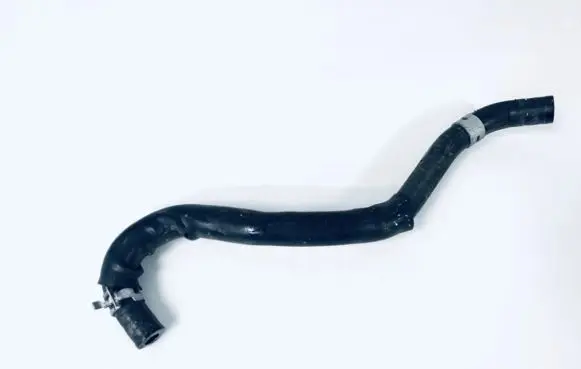 Toyota Auris 150 Engine coolant pipe/hose