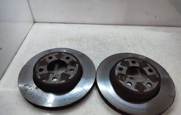 Volkswagen Amarok Front brake disc