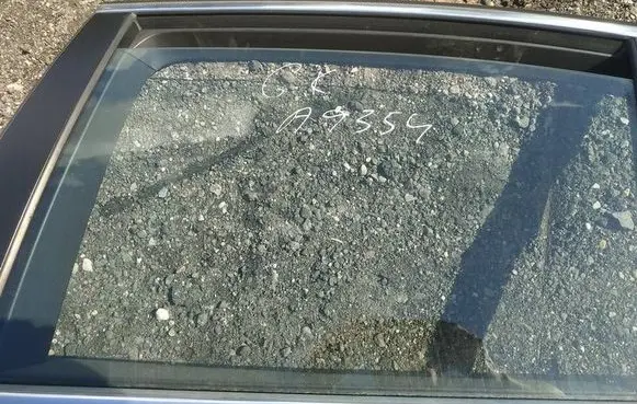 BMW 5 GT F07 Rear door window glass AS2
