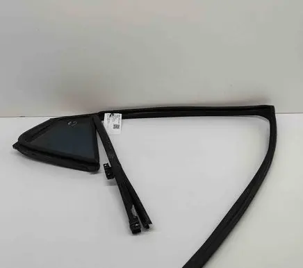 Rear side window
