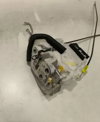 Subaru Forester SH Front door lock