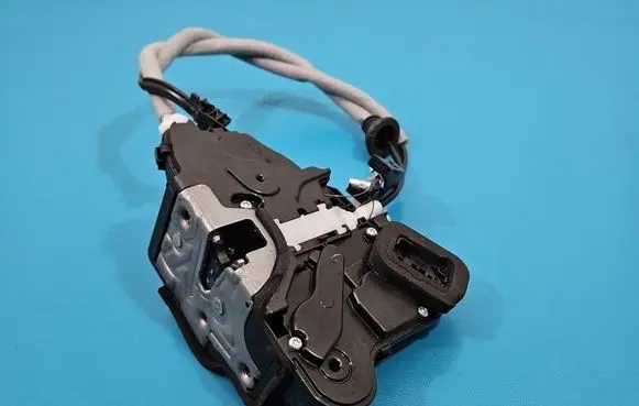 Skoda Octavia Mk4 Front door lock 3J1837016A IMPRK1536877
