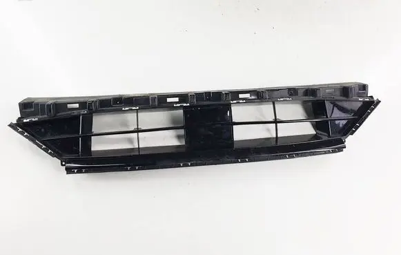 Front bumper lower grill
