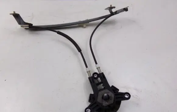 Peugeot 106 Rear door manual window regulator 