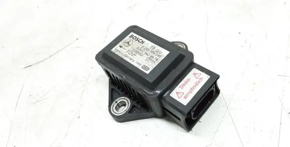 Mercedes-Benz E W211 ESP acceleration yaw rate sensor A0025426618 0265005246