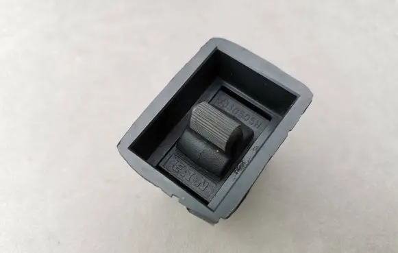 Chrysler Voyager Electric window control switch 4689208 30505H