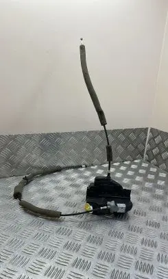 Nissan Pulsar Front door lock