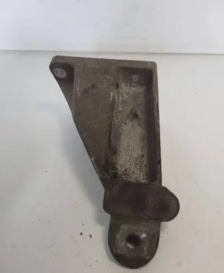 BMW 3 E90 E91 Engine mounting bracket 22116760310