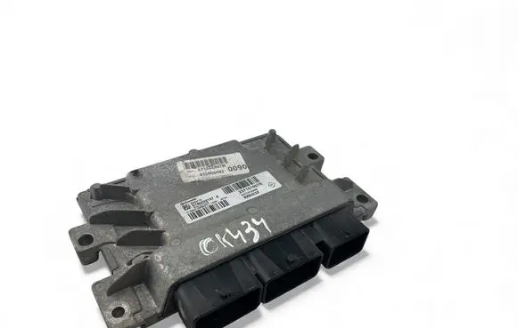 Renault Clio III Engine control unit/module ECU 237101907R S180042157A