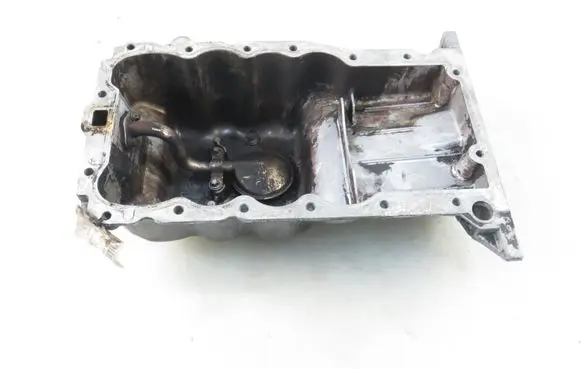 Opel Astra H Oil sump 9128621