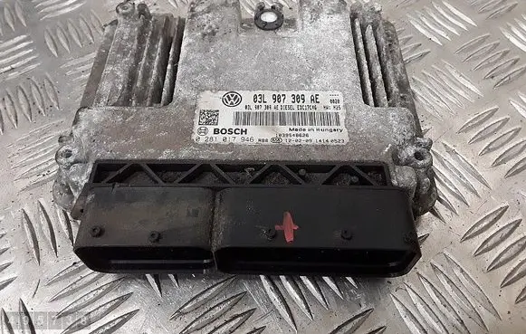 Volkswagen PASSAT CC Engine control unit/module 03l907309ae 0281017946 edc17c461039s48626