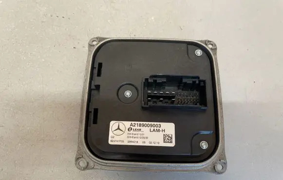 Mercedes-Benz CLS C218 X218 Headlight ballast module Xenon A2189009003