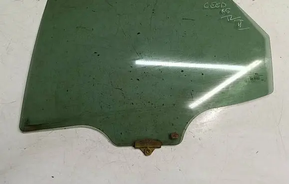 KIA Ceed Rear door window glass LTNR3