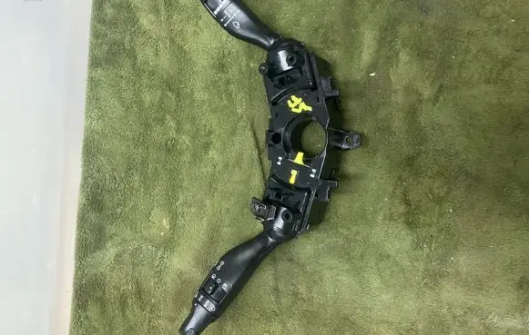 Hyundai Santa Fe Tailgate/trunk/boot open switch 123125435632685