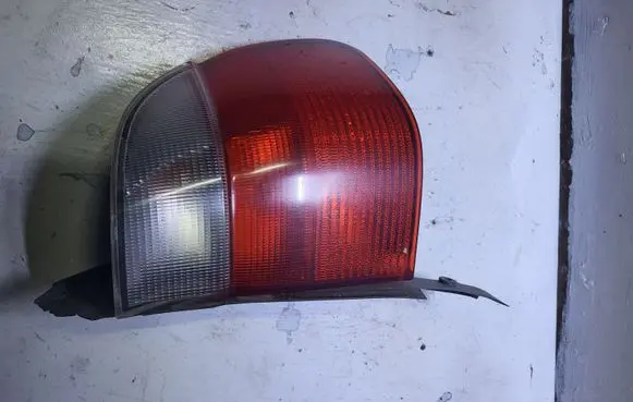 BMW 5 E39 Rear/tail lights 8371324