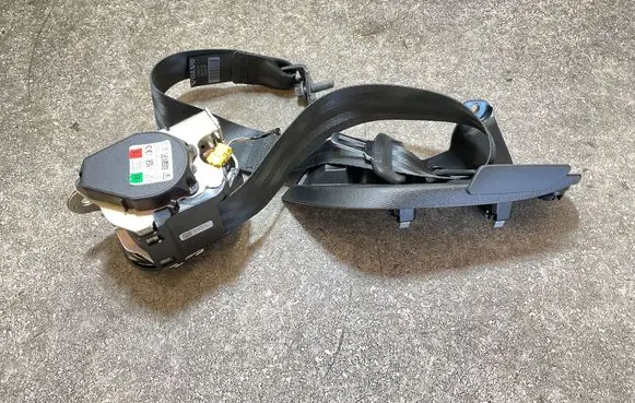 Volvo XC40 Rear seatbelt P031462131 3Z636187100 T240332211037