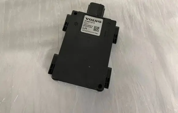 Volvo XC90 Blind spot module 31451213 G2611