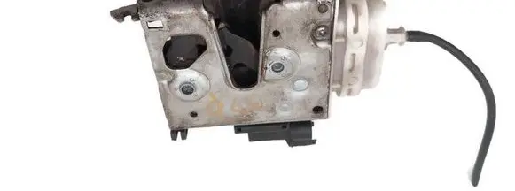 Audi A3 S3 8L Front door lock 8L1837016A