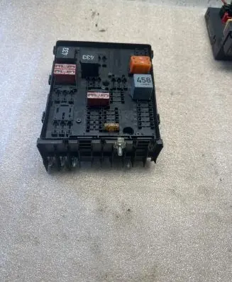 Volkswagen Golf Plus Fuse module 1K0937124K 014189861