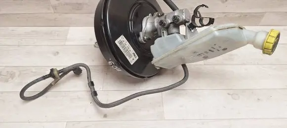 Peugeot 207 Brake booster 9682338380