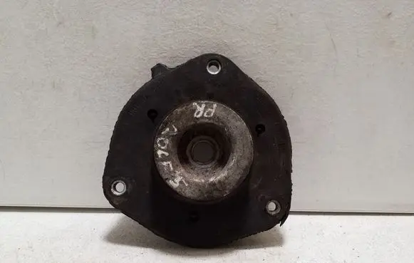 Volkswagen Golf V Other front suspension part 1K0412331B