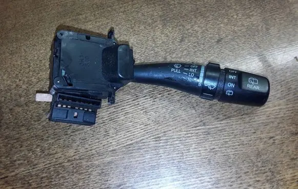 Hyundai Accent Wiper control stalk 0319LHD