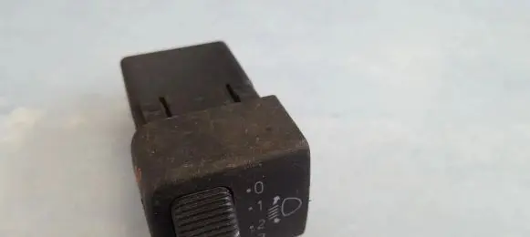 Saab 900 Headlight level height control switch 4410775