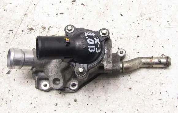 Mazda CX-3 Thermostat housing PE01-15172
