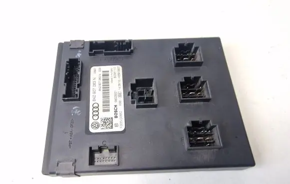 Audi A4 S4 B8 8K Comfort/convenience module 8K0907063N