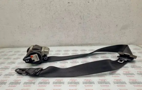 Volkswagen Touareg I Front seatbelt 7L6857705A