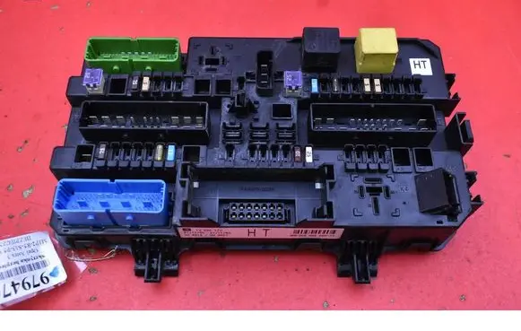 Opel Astra H Fuse box set 1322173