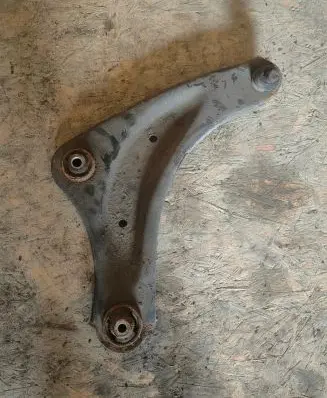 Nissan Juke I F15 Front lower control arm/wishbone