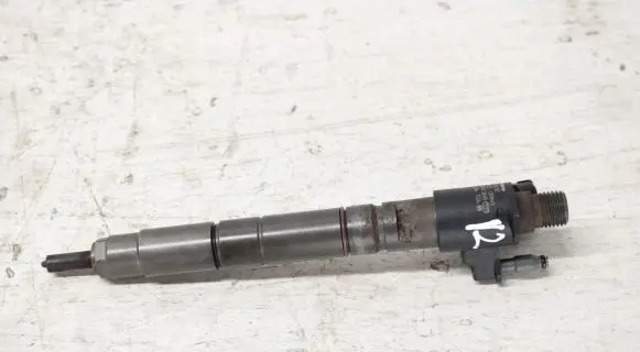 Volvo XC60 Fuel injector 31272690 0445116016